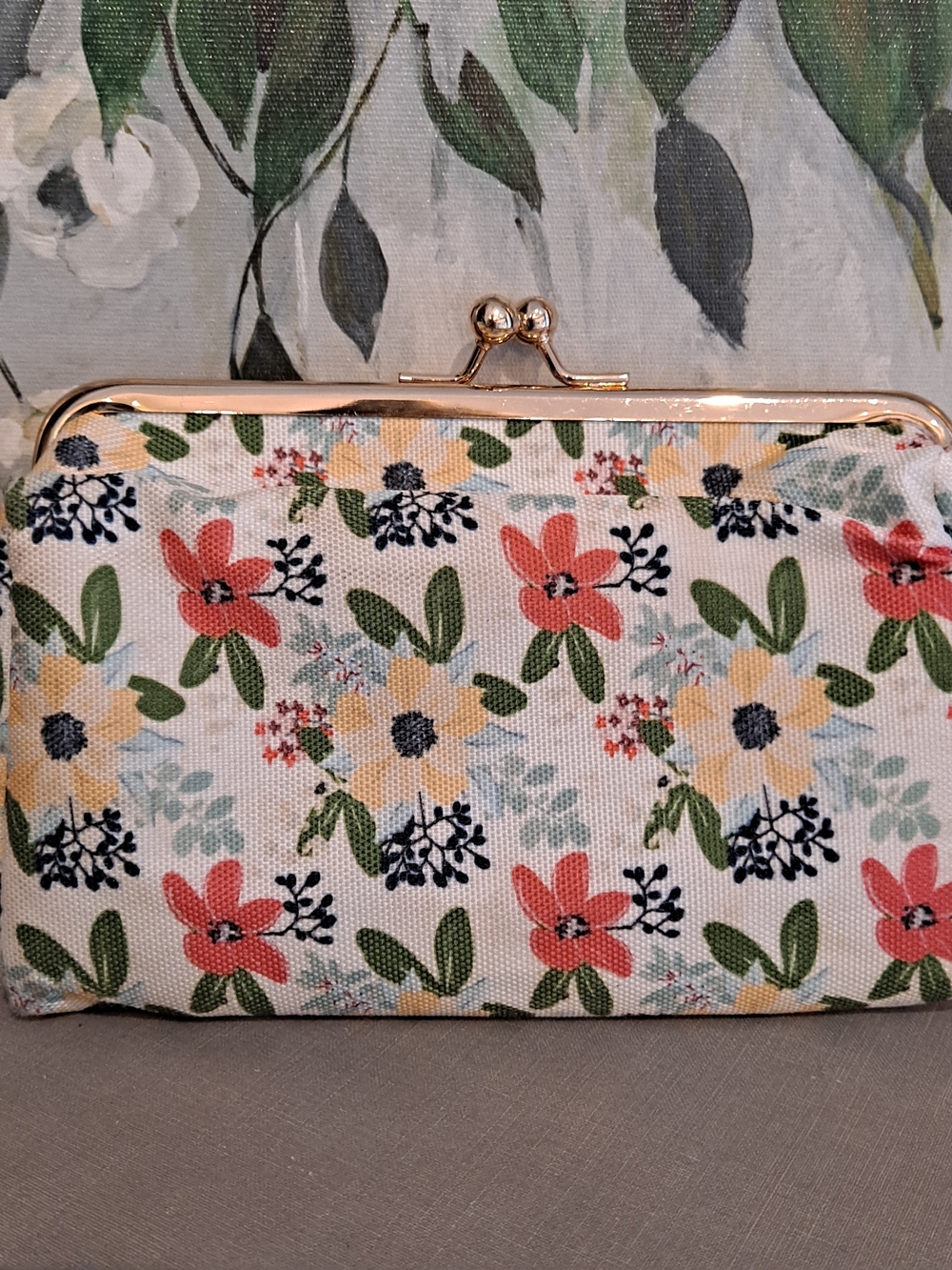 Mary Square White W/Floral Canvas Kiss-Lock Clutch Gold Satin Liner Pouch Bag